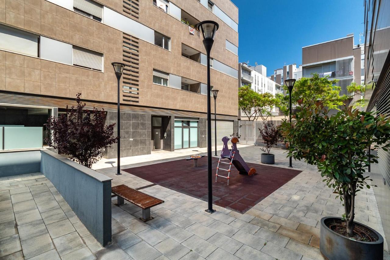 Forum Beach Sant Adrià de Besòs Exterior foto
